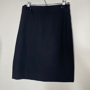 Banana Republic Black Pencil Skirt Size 2P 95% Wool With Zipper